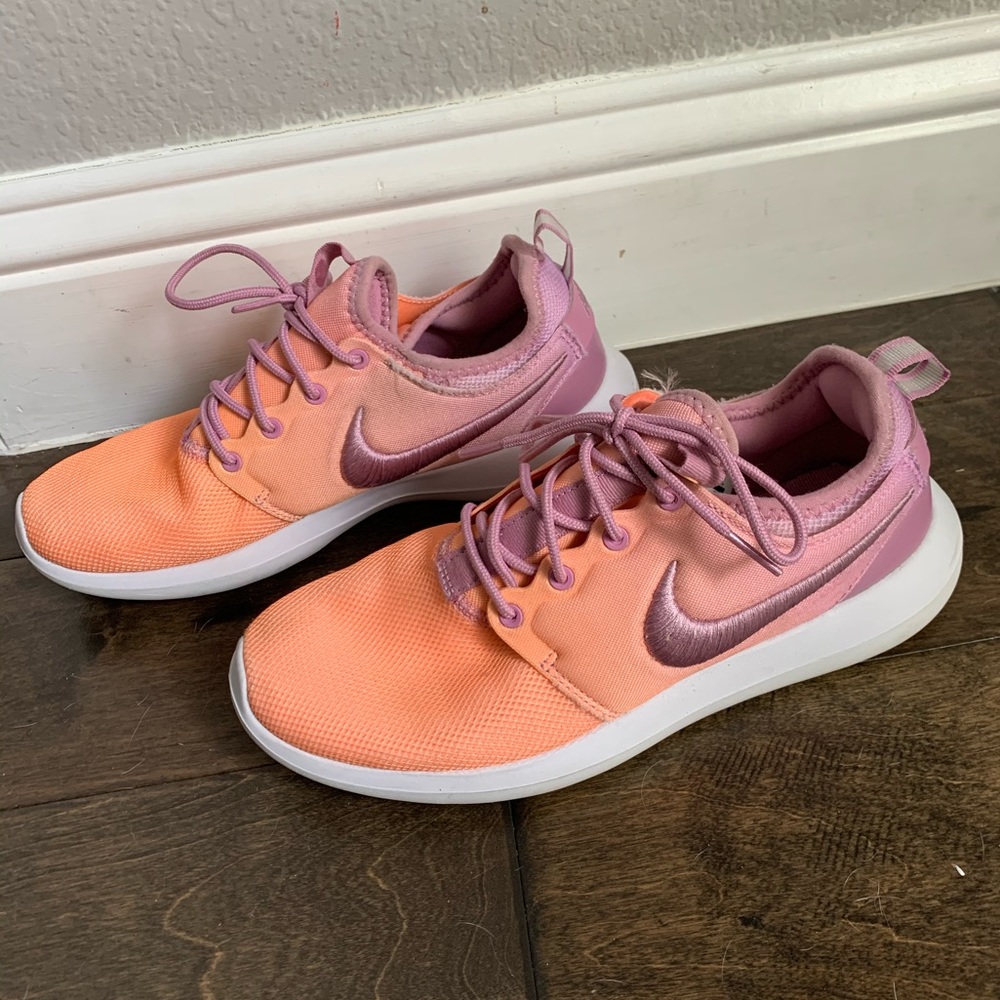💜🧡Women’s Nike running shoes 💜🧡